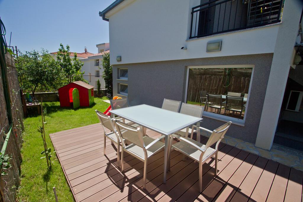 Villa Gg Podstrana Exterior foto